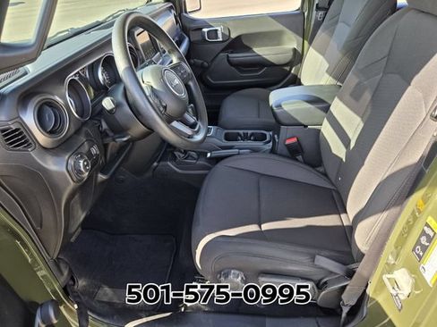 Used 2023 Jeep Gladiator Sport AWD/4WD image 13