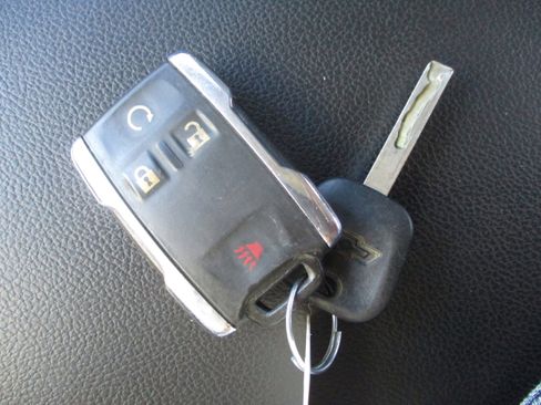 Used 2018 Chevrolet Colorado ZR2 image 39