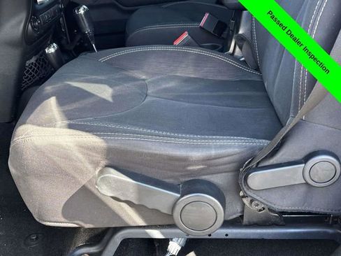 Used 2018 Jeep Wrangler Unlimited Sahara w/ Dual Top Group image 5