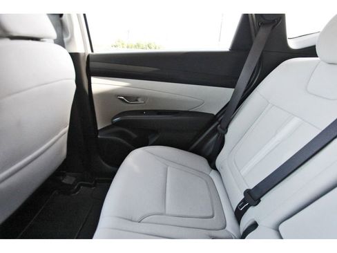 Certified 2025 Hyundai Tucson SEL image 13