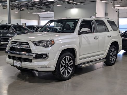 Used 2023 Toyota 4Runner Limited AWD/4WD image 7