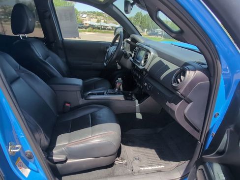 Used 2019 Toyota Tacoma TRD Pro AWD/4WD image 33