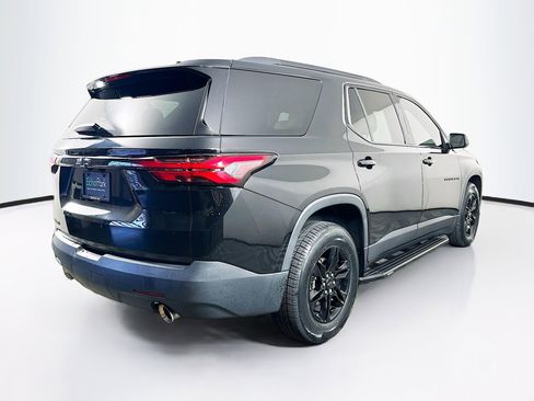 Used 2022 Chevrolet Traverse LS w/ Midnight/Sport Edition FWD image 9