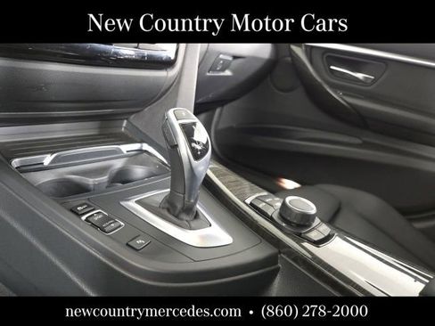Used 2018 BMW 330i xDrive Sedan AWD/4WD image 18