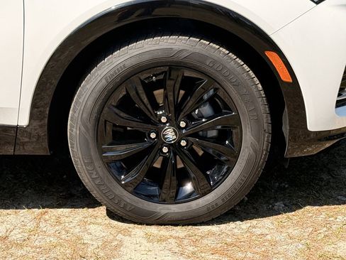 Used 2025 Buick Envista Sport Touring FWD image 11