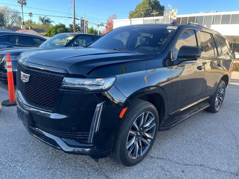 Used 2023 Cadillac Escalade Sport image 3