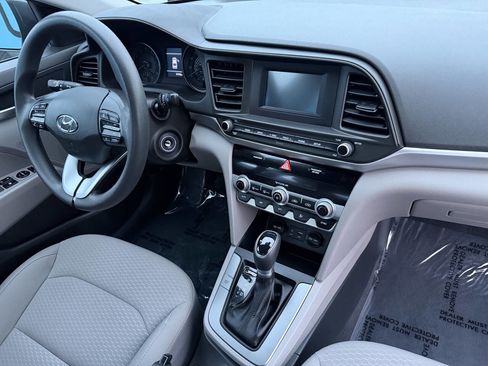 Used 2020 Hyundai Elantra SE w/ Cargo Package (C1) image 30