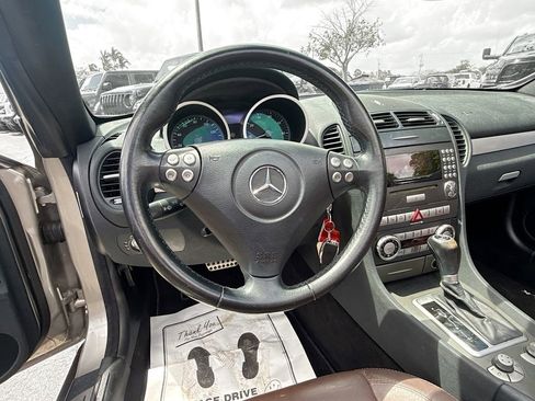 Used 2005 Mercedes-Benz SLK 350 image 12