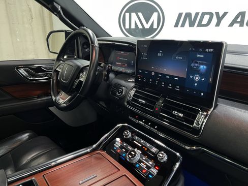 Used 2023 Lincoln Navigator L Reserve AWD/4WD image 18