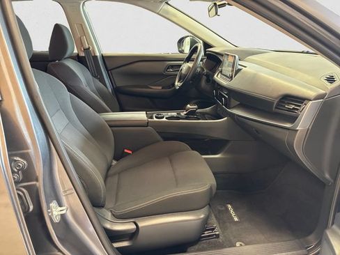 Used 2025 Nissan Rogue S AWD/4WD image 16