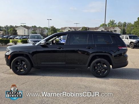Used 2025 Jeep Grand Cherokee L Altitude AWD/4WD image 4