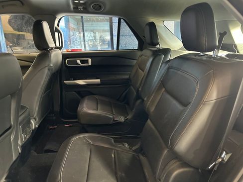 Used 2023 Ford Explorer XLT w/ Equipment Group 202A image 13