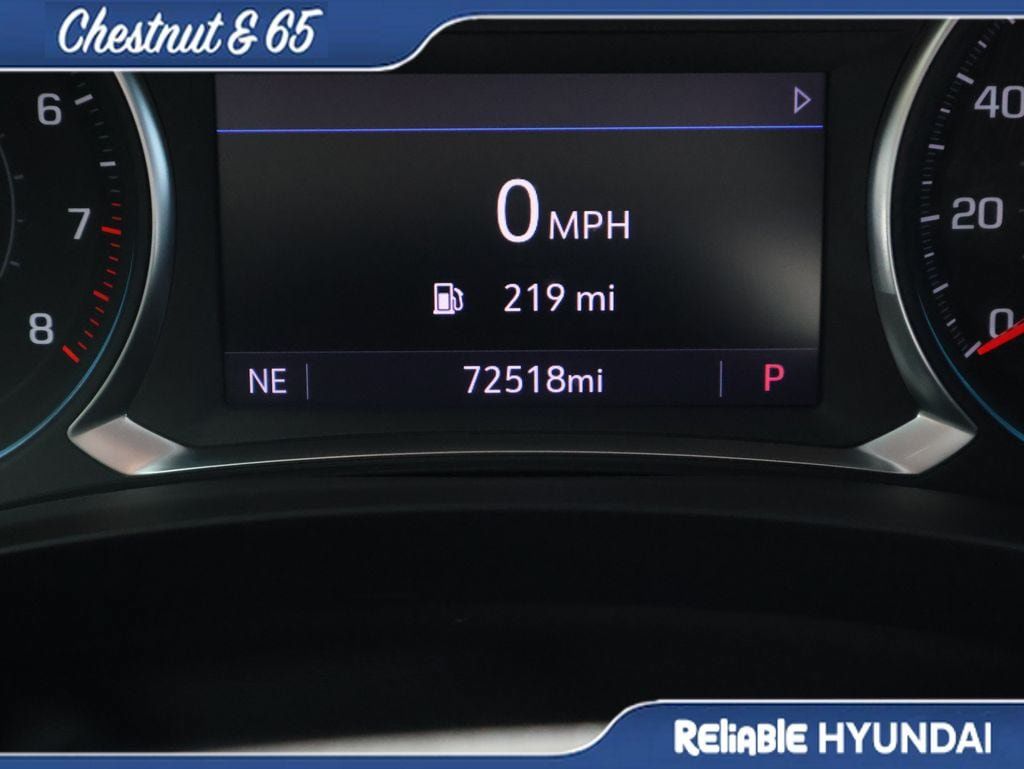 Used 2023 Chevrolet Traverse LT FWD image 32