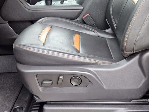 Used 2025 GMC Sierra 1500 AT4 w/ AT4 Premium Package AWD/4WD image 24