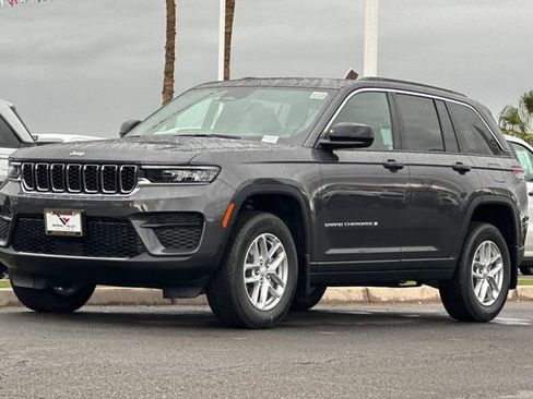 New 2025 Jeep Grand Cherokee Laredo X RWD image 11