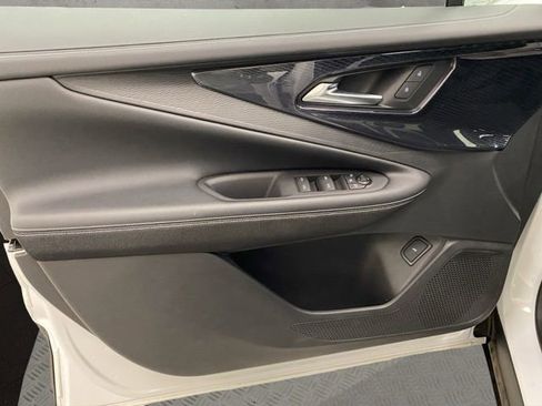 New 2024 Chevrolet Blazer EV LT image 25