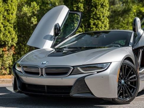 Used 2019 BMW i8 Coupe AWD/4WD image 2