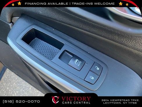 Used 2019 Jeep Cherokee Limited w/ Luxury Group image 16