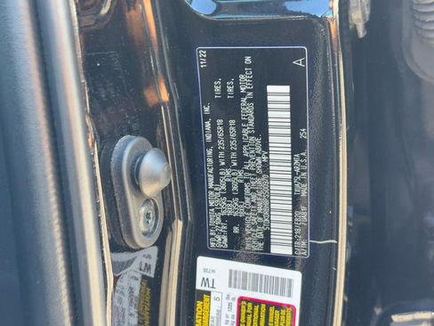 Used 2023 Toyota Highlander XLE AWD/4WD image 24