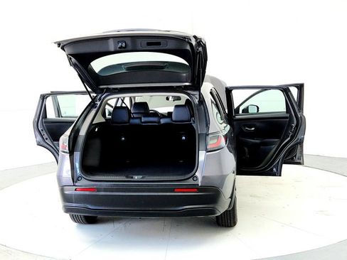 Used 2023 Honda HR-V LX image 11