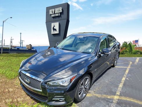 Used 2017 INFINITI Q50 3.0t Premium w/ Driver Assistance Package RWD image 1