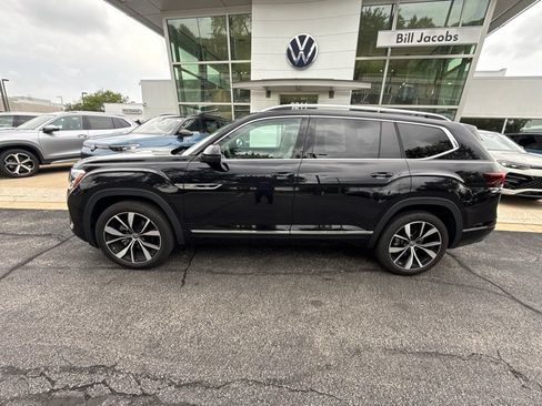 Used 2025 Volkswagen Atlas SEL Premium R-Line AWD/4WD image 3