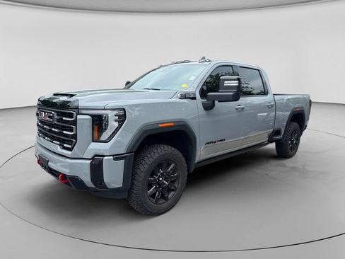 Used 2025 GMC Sierra 2500 AT4 w/ AT4 Premium Plus Package AWD/4WD image 2