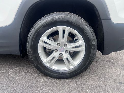 Used 2023 GMC Terrain SLE w/ Driver Convenience Package AWD/4WD image 20