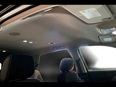 Used 2019 Chevrolet Traverse LT image 25