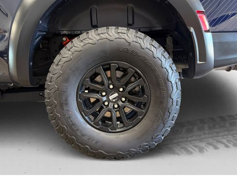 Used 2025 Ford F150 Raptor AWD/4WD image 56