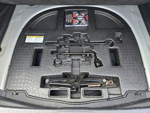 Used 2021 Toyota Camry SE image 19