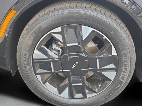 New 2026 Kia Sportage SX image 11