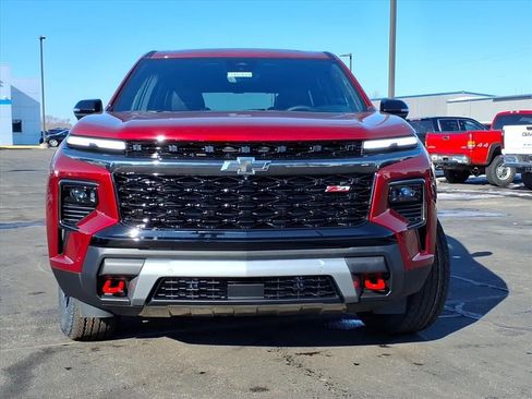 New 2026 Chevrolet Traverse Z71 w/ Enhanced Driving Package image 2