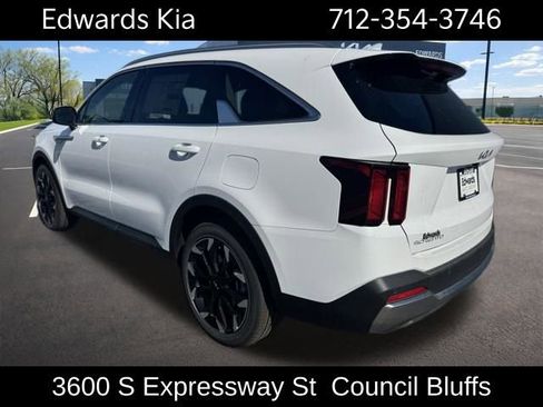 New 2025 Kia Sorento EX w/ Panoramic Sunroof Package FWD image 6