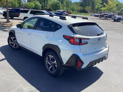 Used 2025 Subaru Crosstrek 2.0i Premium AWD/4WD image 2