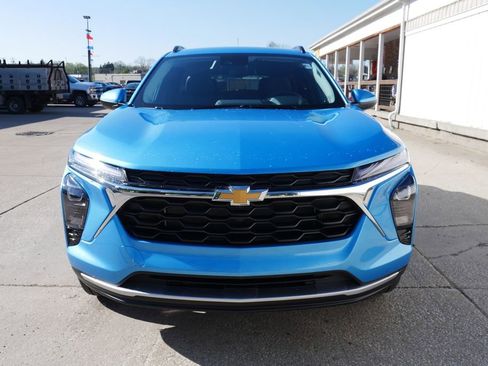 New 2026 Chevrolet Trax LT FWD image 3