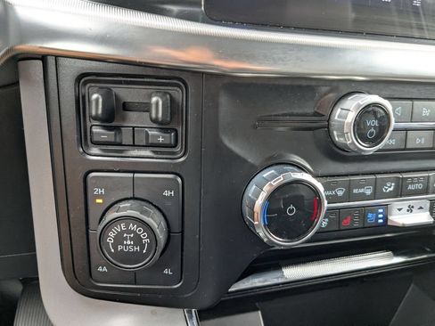 Used 2024 Ford F150 Lariat w/ Bed Utility Package AWD/4WD image 29