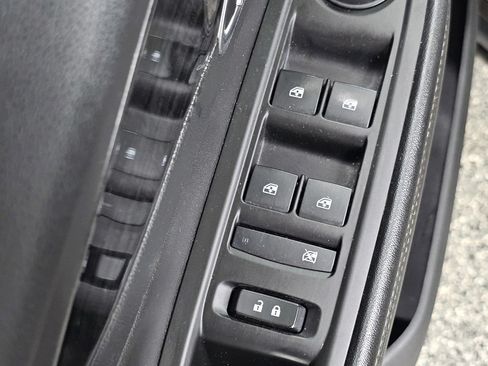 Used 2014 Buick Encore Convenience FWD image 29