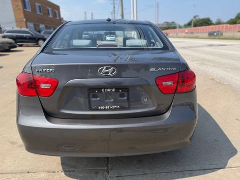 Used 2009 Hyundai Elantra SE FWD image 7