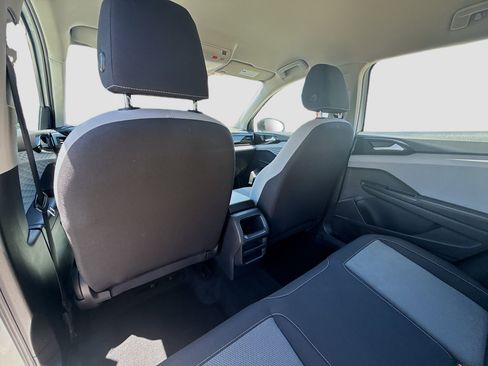 Used 2022 Volkswagen Taos S w/ IQ Drive S Package image 23