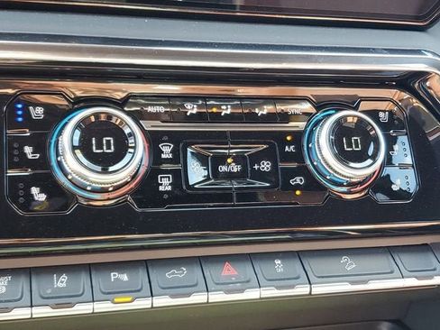 New 2026 GMC Sierra 3500 Denali Ultimate AWD/4WD image 24