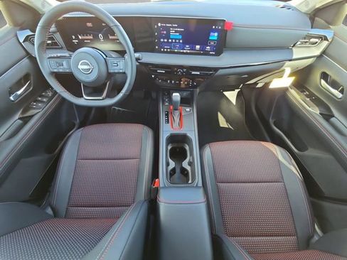 New 2026 Nissan Kicks SR FWD image 20