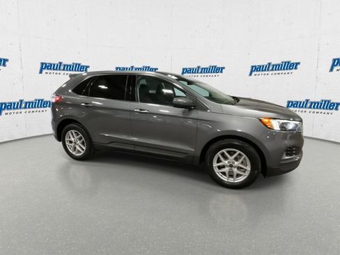 Used 2023 Ford Edge SEL image 13
