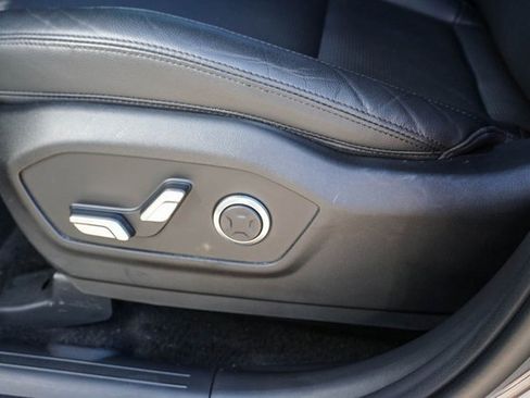 Used 2025 Hyundai Santa Fe Limited image 13