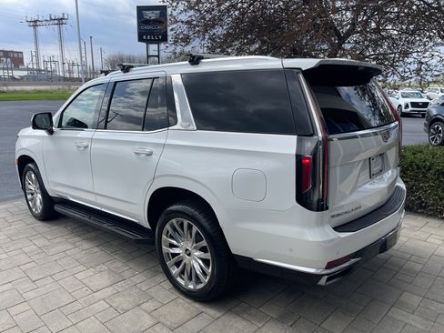 Used 2022 Cadillac Escalade Premium Luxury AWD/4WD image 6