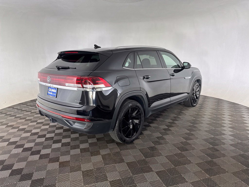 Used 2025 Volkswagen Atlas Cross Sport SE AWD/4WD image 7