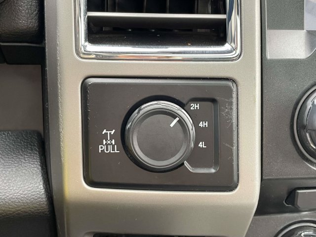 Certified 2017 Ford F350 Lariat w/ Lariat Value Package AWD/4WD image 31