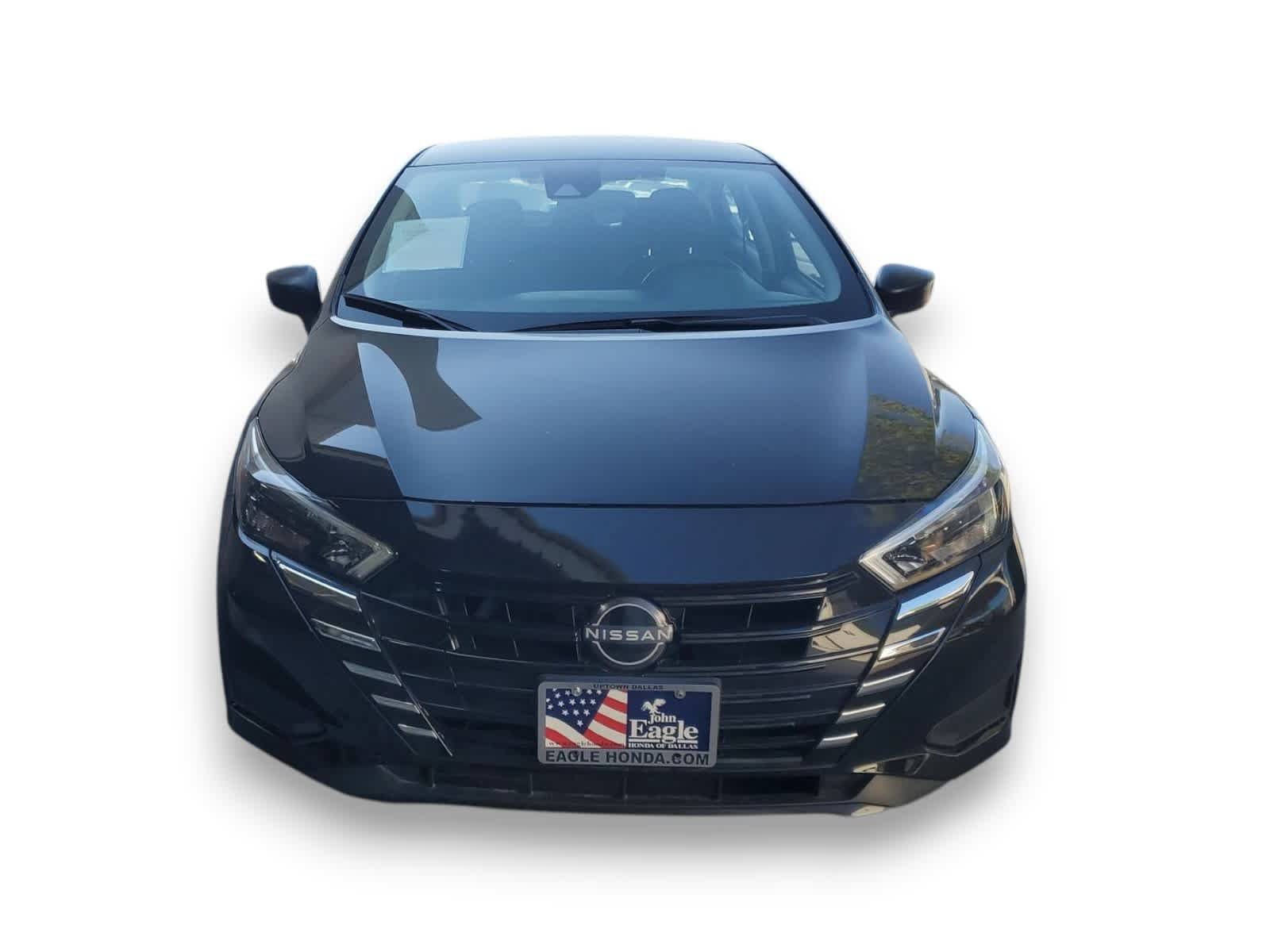 Used 2025 Nissan Versa S FWD image 7