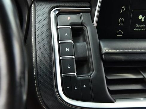 Used 2022 GMC Yukon XL SLT w/ SLT Premium Package AWD/4WD image 18