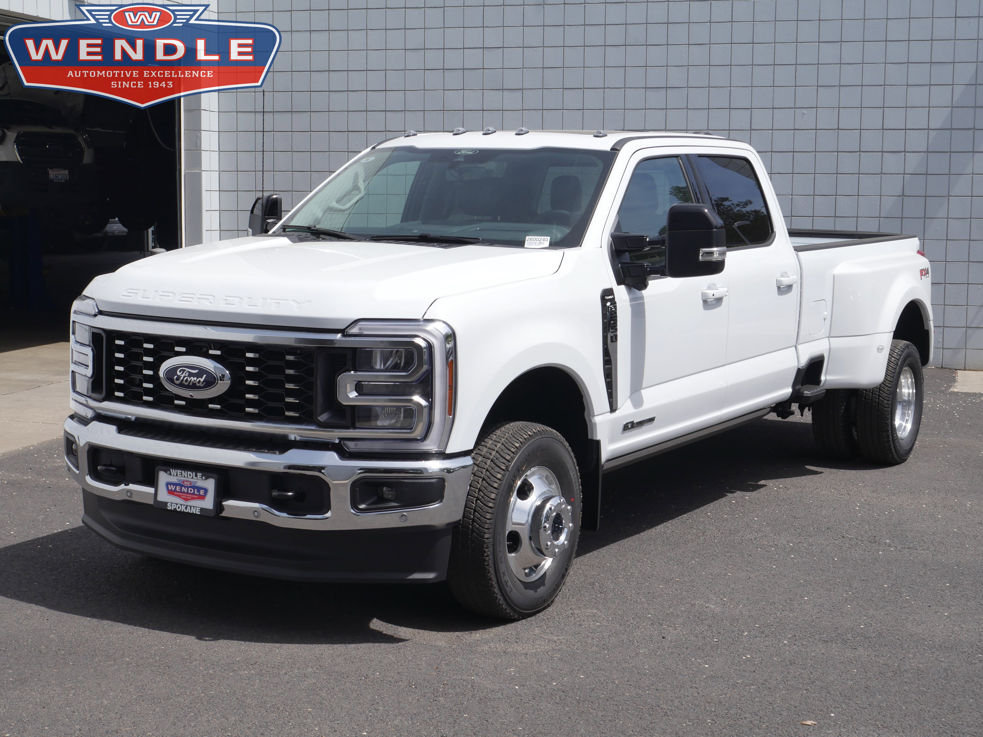 New 2026 Ford F350 Lariat w/ Lariat Ultimate Package AWD/4WD image 1